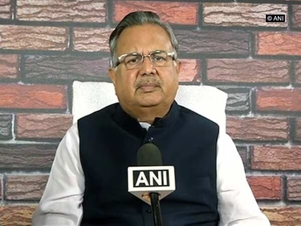 Chhattisgarh: Raman Singh announces AC nonstop buses on 18 routes Chhattisgarh: Raman Singh announces AC nonstop buses on 18 routes