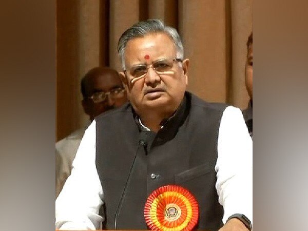 Chhattisgarh: CM Raman Singh launches online pension system Chhattisgarh: CM Raman Singh launches online pension system