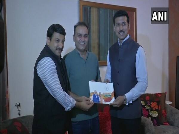 Sampark se Samarthan: Rajyavardhan Rathore meets Sehwag Sampark se Samarthan: Rajyavardhan Rathore meets Sehwag