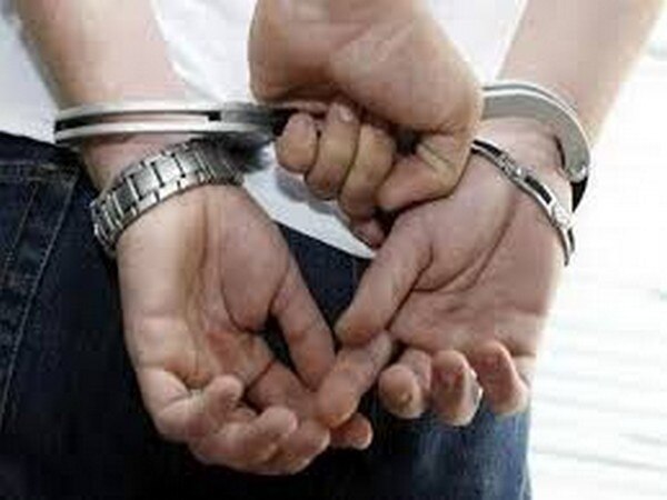 Meerut: STF arrests Bangladeshi national with fake Indian documents Meerut: STF arrests Bangladeshi national with fake Indian documents