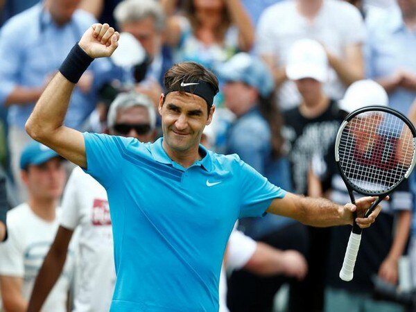 Federer extends grass-court win streak in Halle opener Federer extends grass-court win streak in Halle opener