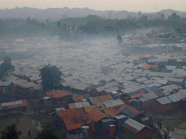 Fire at Rohingya camp kills 4 Fire at Rohingya camp kills 4