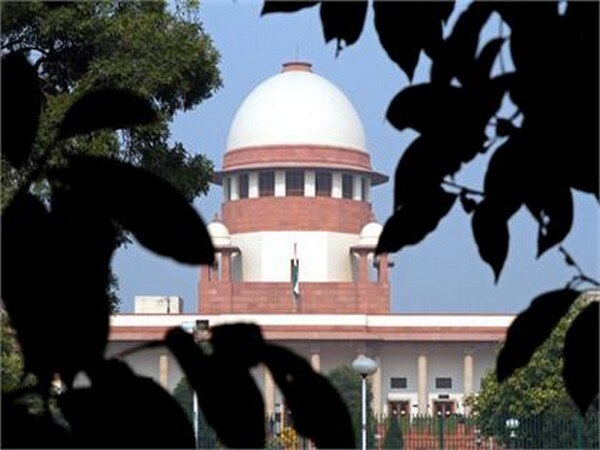 Sunni Waqf Board asks SC to refer Ayodhya case to larger bench Sunni Waqf Board asks SC to refer Ayodhya case to larger bench