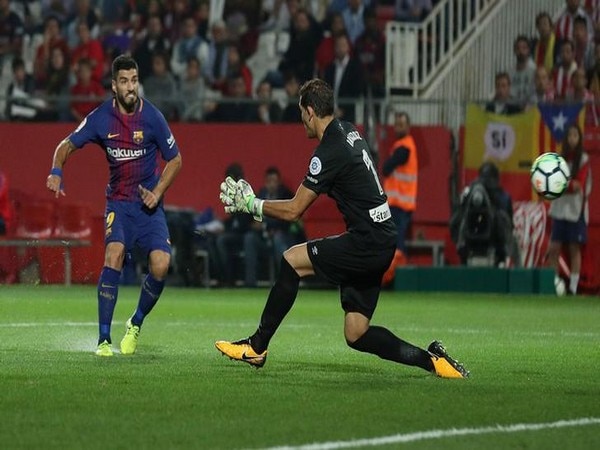 Barcelona defeat Girona 3-0 to continue winning streak in La Liga Barcelona defeat Girona 3-0 to continue winning streak in La Liga