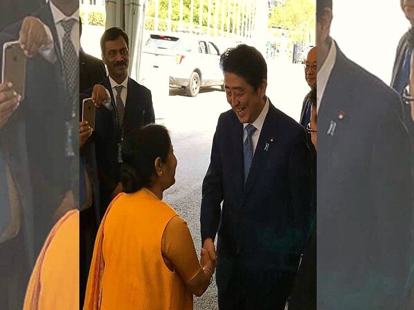 Sushma Swaraj meets Japanese PM Shinzo Abe in New York Sushma Swaraj meets Japanese PM Shinzo Abe in New York