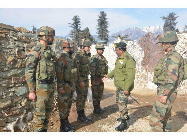Army Vice Chief reviews security situation in Valley Army Vice Chief reviews security situation in Valley