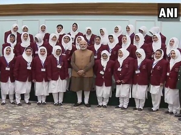 PM Modi meets students from J-K PM Modi meets students from J-K