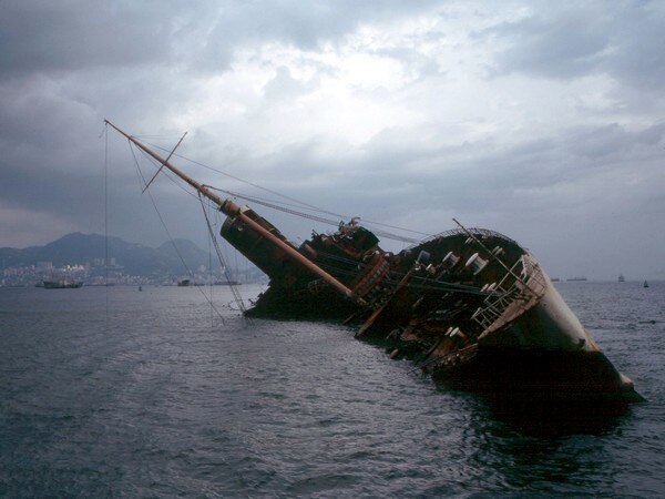 Phuket: 1 dead, dozens missing after boat capsizes Phuket: 1 dead, dozens missing after boat capsizes