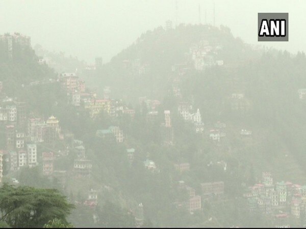 Shimla covered in dust; IMD predicts downpour Shimla covered in dust; IMD predicts downpour