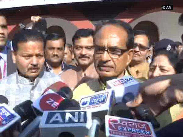 Cabinet reshuffle aimed at fetching better results: Chouhan Cabinet reshuffle aimed at fetching better results: Chouhan