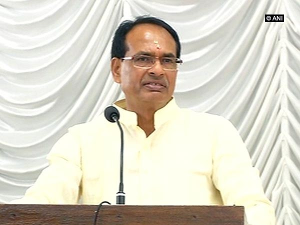 MP CM bats for farmers' welfare MP CM bats for farmers' welfare