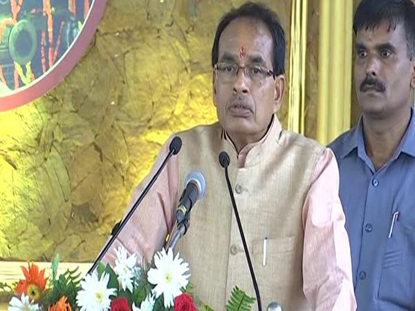 Those who abandon their parents will be punished: MP CM Shivraj Chouhan Those who abandon their parents will be punished: MP CM Shivraj Chouhan