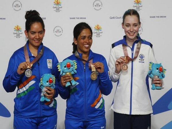 Shooter Tejaswini Sawant breaks CWG record to clinch gold Shooter Tejaswini Sawant breaks CWG record to clinch gold