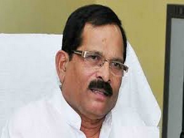 Congress has no moral right to form Karnataka govt: Ayush minister Congress has no moral right to form Karnataka govt: Ayush minister