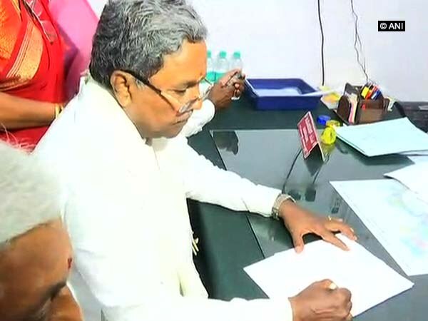 K'taka polls: Siddaramaiah files nomination from Chamundeshwari constituency K'taka polls: Siddaramaiah files nomination from Chamundeshwari constituency