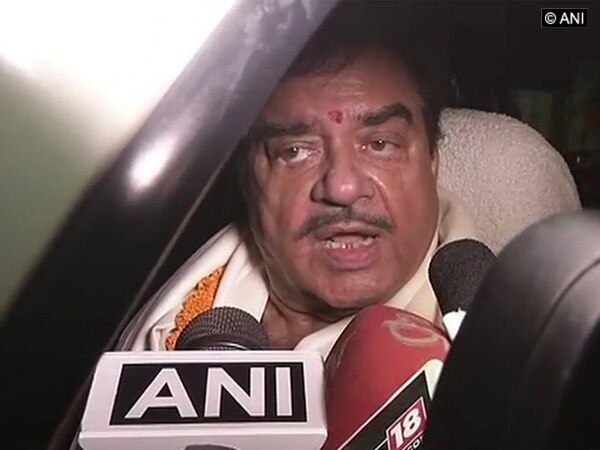 BJP is my party but Lalu is family: Shatrughan Sinha BJP is my party but Lalu is family: Shatrughan Sinha