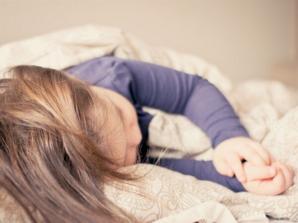 Late bedtime, less sleep can make kids gain those extra kilos