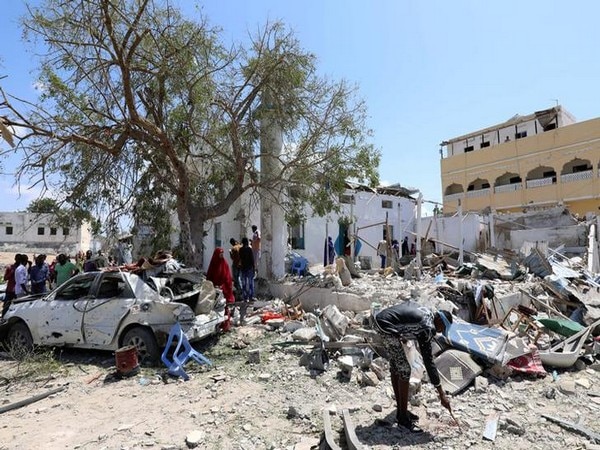 6 dead in Somalia car bombing 6 dead in Somalia car bombing