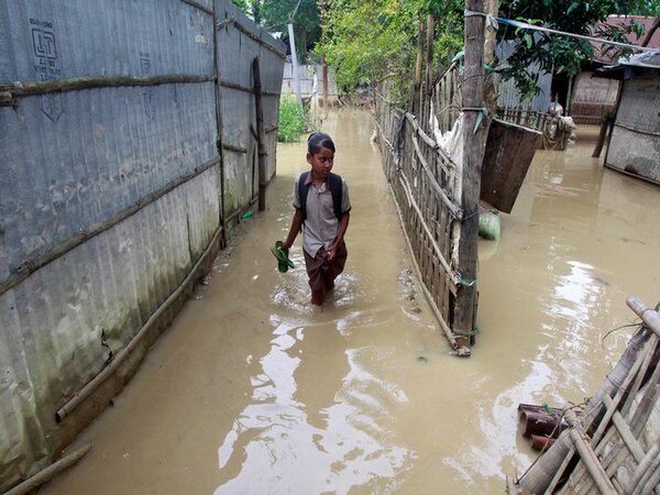 Death toll from bad weather rises to 20 in Sri Lanka Death toll from bad weather rises to 20 in Sri Lanka