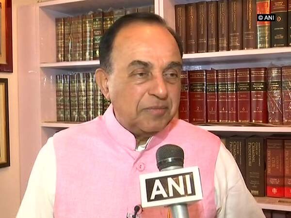 BJP winning with majority in Gujarat, HP: Subramanian Swamy BJP winning with majority in Gujarat, HP: Subramanian Swamy