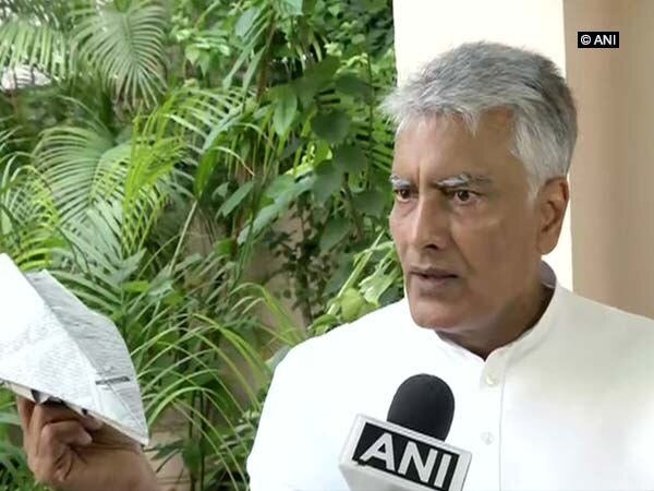 Paper plane was used to seek attention over Rafale deal: Sunil Jakhar Paper plane was used to seek attention over Rafale deal: Sunil Jakhar