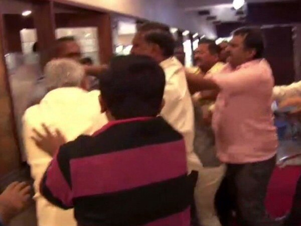 BJP members attack TV reporter; case registered BJP members attack TV reporter; case registered