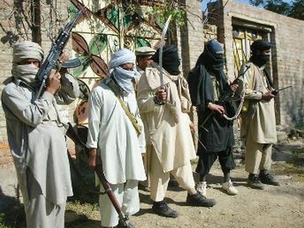 IS militants kill Taliban commander IS militants kill Taliban commander