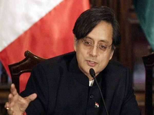 Kolkata court summons Tharoor over 'Hindu-Pakistan' remark Kolkata court summons Tharoor over 'Hindu-Pakistan' remark