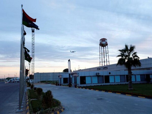 Tripoli airport clash: Death toll rises to 20 Tripoli airport clash: Death toll rises to 20