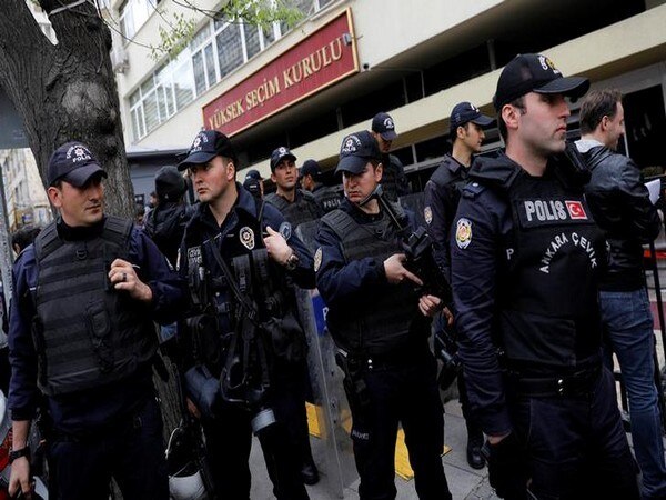 Turkey arrests 61 people over suspected terror links Turkey arrests 61 people over suspected terror links