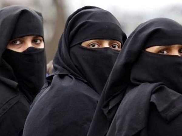UP: Drunk husband gives triple talaq over phone UP: Drunk husband gives triple talaq over phone
