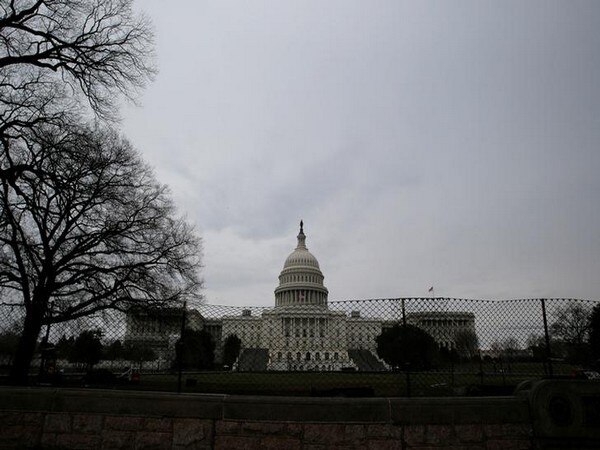 US House passes spending bill to avoid govt. shutdown US House passes spending bill to avoid govt. shutdown