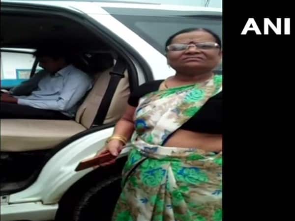 BJP MLA apologises for son's threat to Scindia BJP MLA apologises for son's threat to Scindia