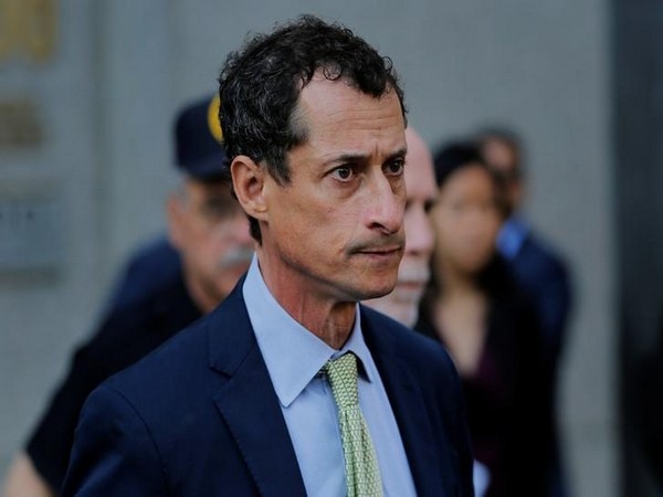 Anthony Weiner  sentenced to 21 months for sexting teen Anthony Weiner  sentenced to 21 months for sexting teen