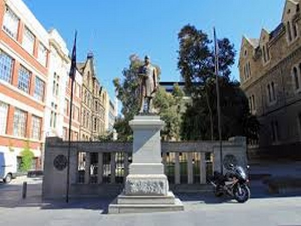 Melbourne University evacuated after durian fruit's smell mistaken for gas leak Melbourne University evacuated after durian fruit's smell mistaken for gas leak