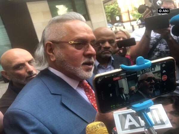 Extradition case: London court extends Mallya's bail Extradition case: London court extends Mallya's bail