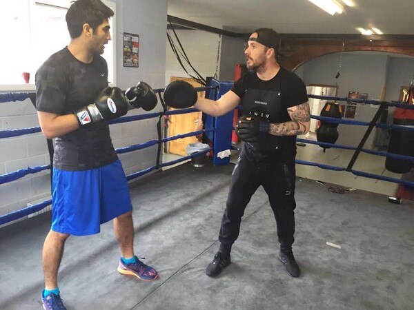 Vijender Singh aims 10-0 against Ernest Amuzu