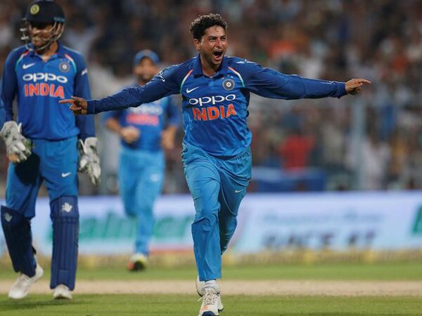 Vizag ODI: Sri Lanka collapse to 215 after Indian spinners' late burst Vizag ODI: Sri Lanka collapse to 215 after Indian spinners' late burst