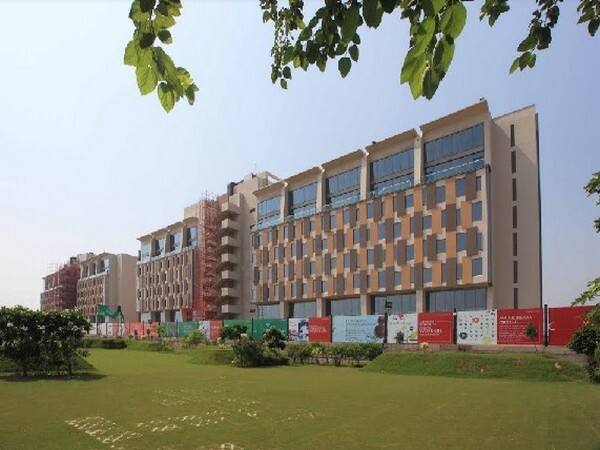 MOX Zone foundation stone laid at WTC Noida by PM Modi MOX Zone foundation stone laid at WTC Noida by PM Modi