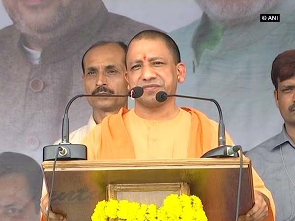 Gujarat: Rahul Gandhi supporter of destruction, says Yogi Gujarat: Rahul Gandhi supporter of destruction, says Yogi