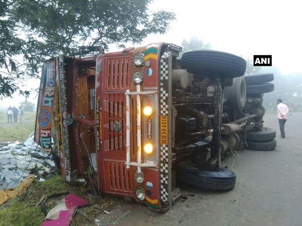 Five killed as truck rams into autorickshaw in Telangana Five killed as truck rams into autorickshaw in Telangana