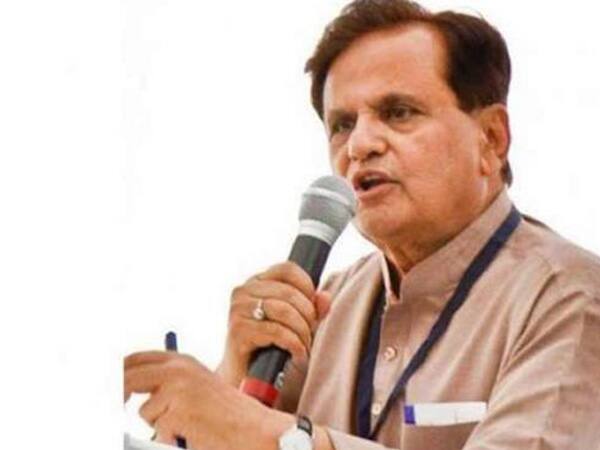 Ahmed Patel seeks BJP apology for four-year 'undeclared emergency' Ahmed Patel seeks BJP apology for four-year 'undeclared emergency' Ahmed Patel seeks BJP apology for four-year 'undeclared emergency'