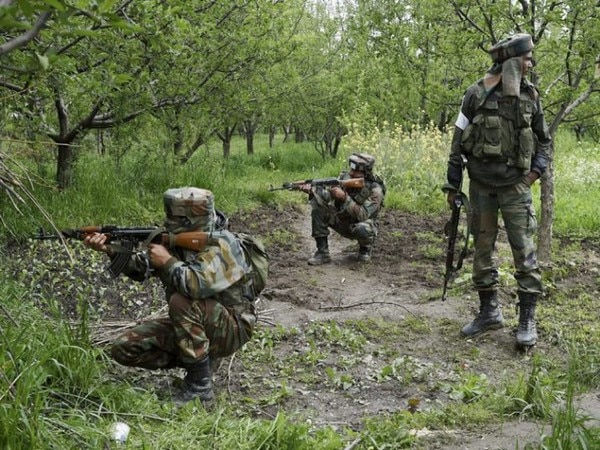 J-K: Infiltration bid foiled, two armed intruders killed in Uri J-K: Infiltration bid foiled, two armed intruders killed in Uri