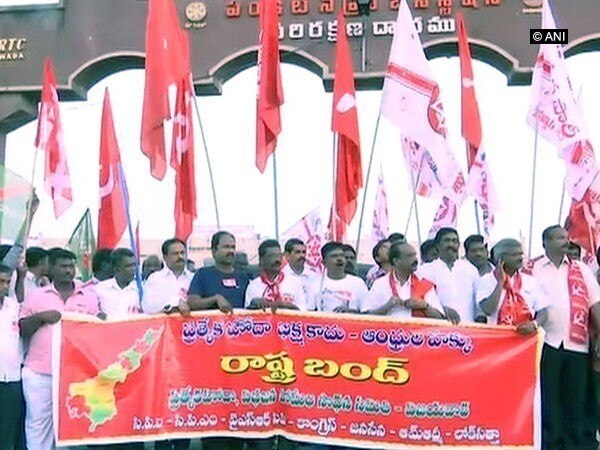 Special Status row: Statewide bandh in Andhra Pradesh Special Status row: Statewide bandh in Andhra Pradesh