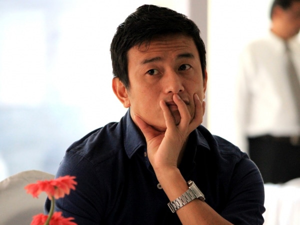 Bhaichung Bhutia offers to train Kashmiri footballer-turned-terrorist Bhaichung Bhutia offers to train Kashmiri footballer-turned-terrorist