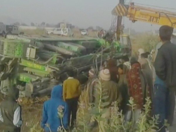 4 killed in road accident in Rajasthan 4 killed in road accident in Rajasthan