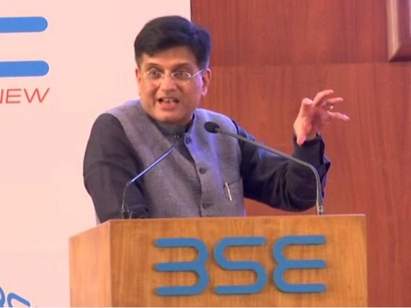 'Bhajan mandalis' cannot be stopped from playing in Mumbai locals: Goyal