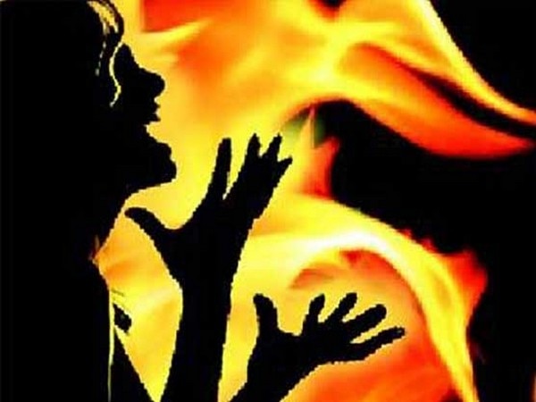 Visakhapatnam: Man commits suicide after burning woman to death Visakhapatnam: Man commits suicide after burning woman to death