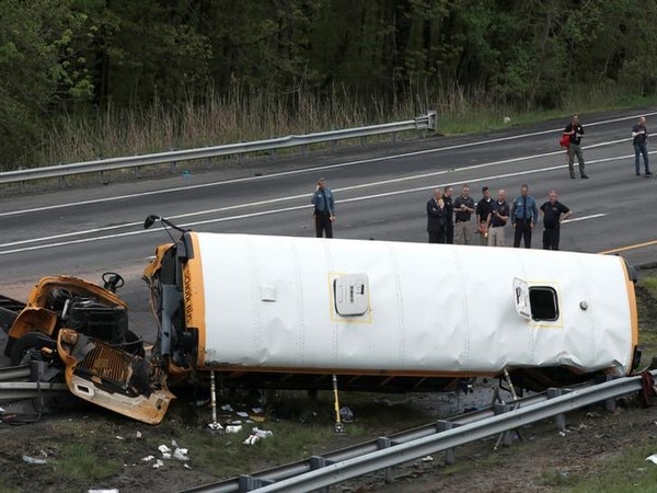 Two killed in school bus accident in New Jersey Two killed in school bus accident in New Jersey