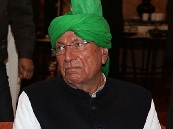 Chautala granted parole to attend ailing wife Chautala granted parole to attend ailing wife
